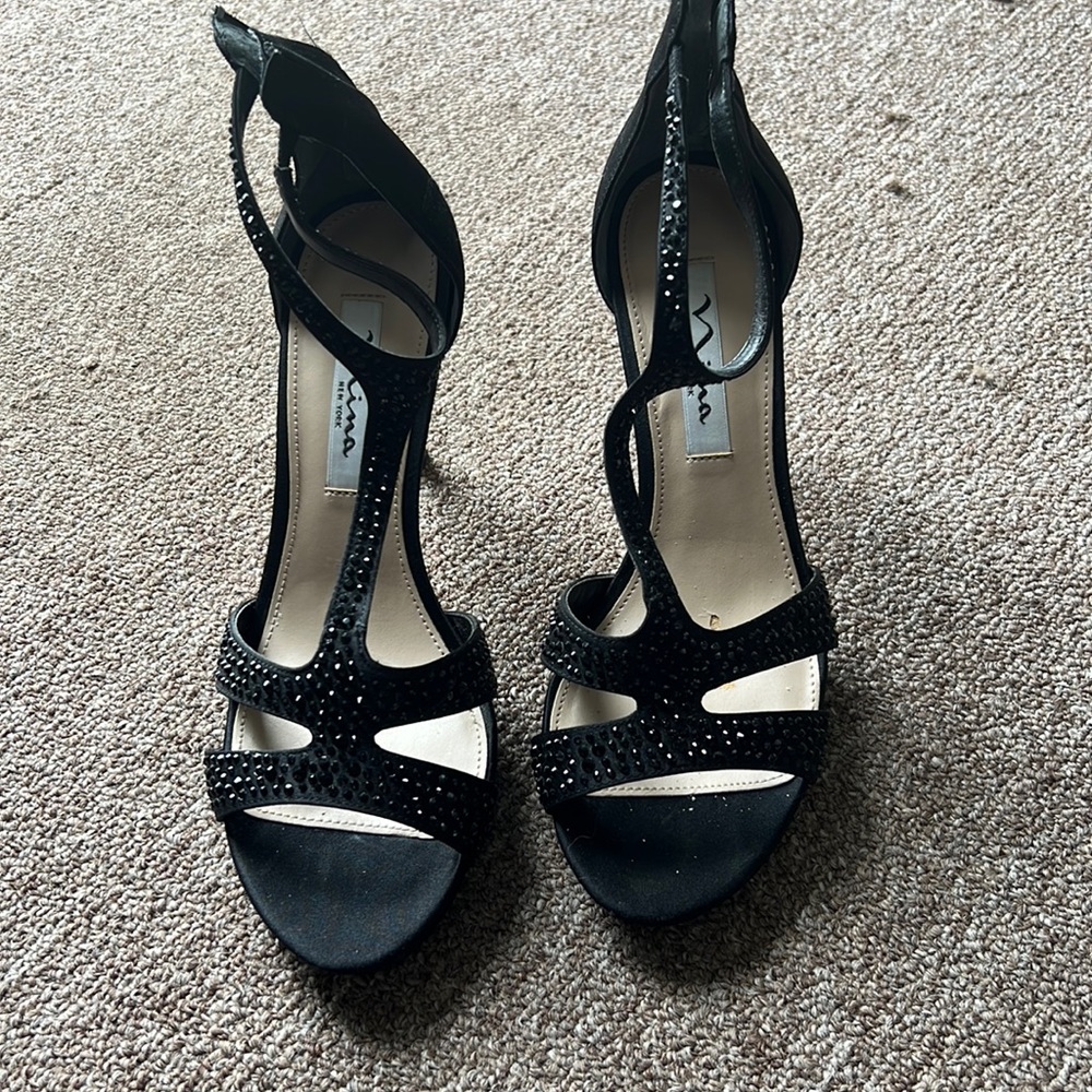 Black thong heels